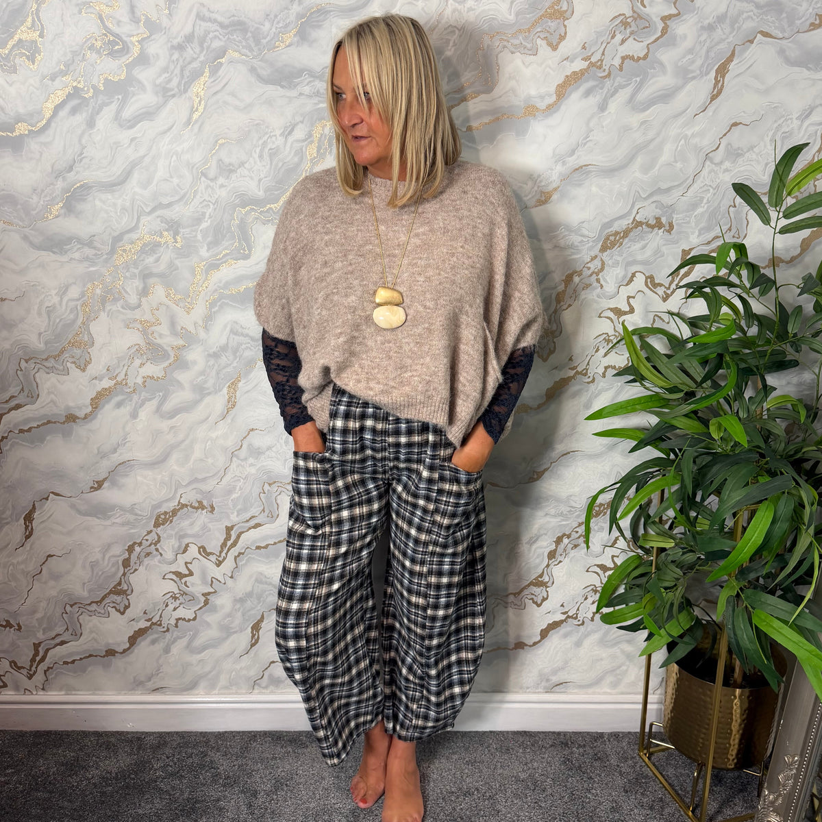 Plaid pocket front trousers