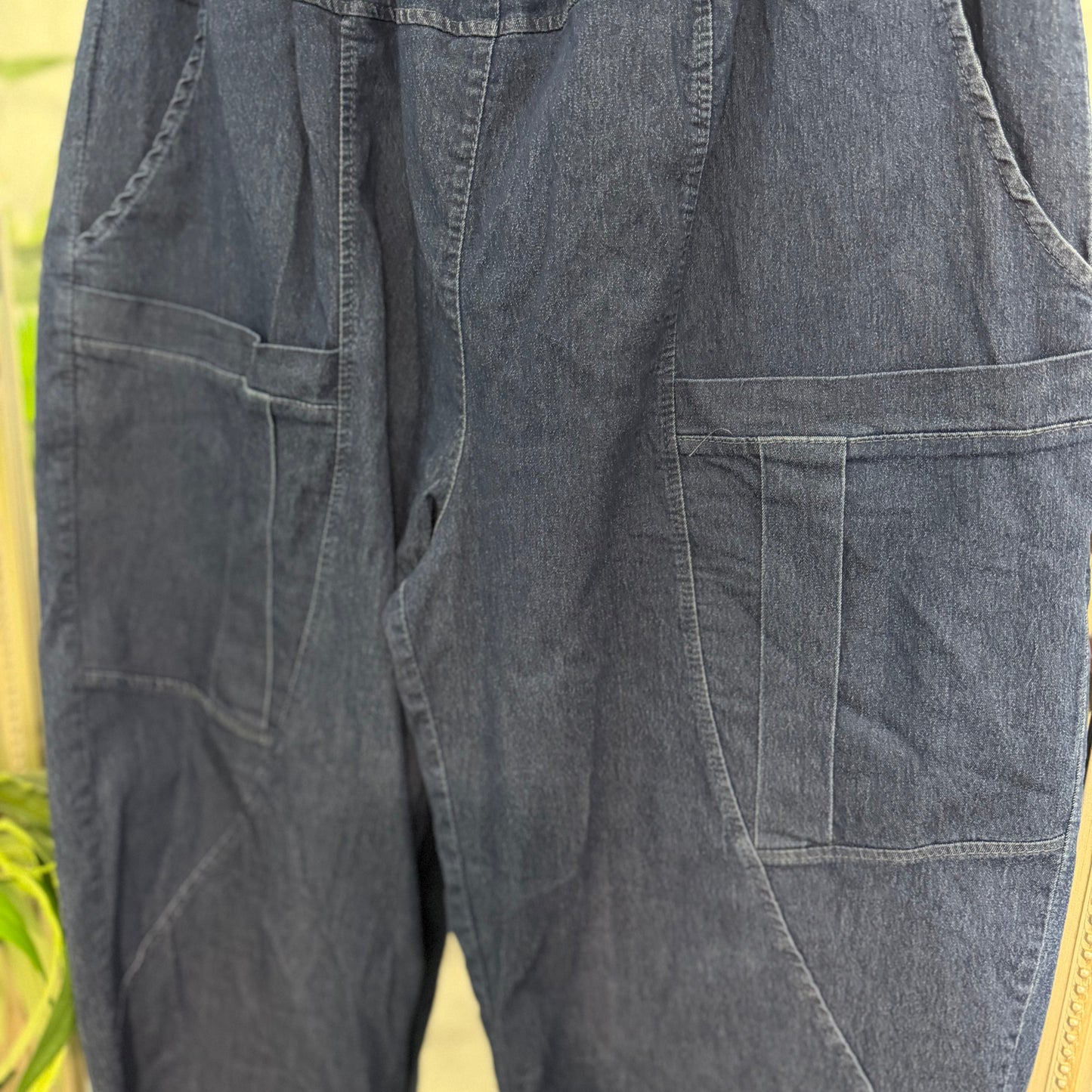 Barrel leg jeans