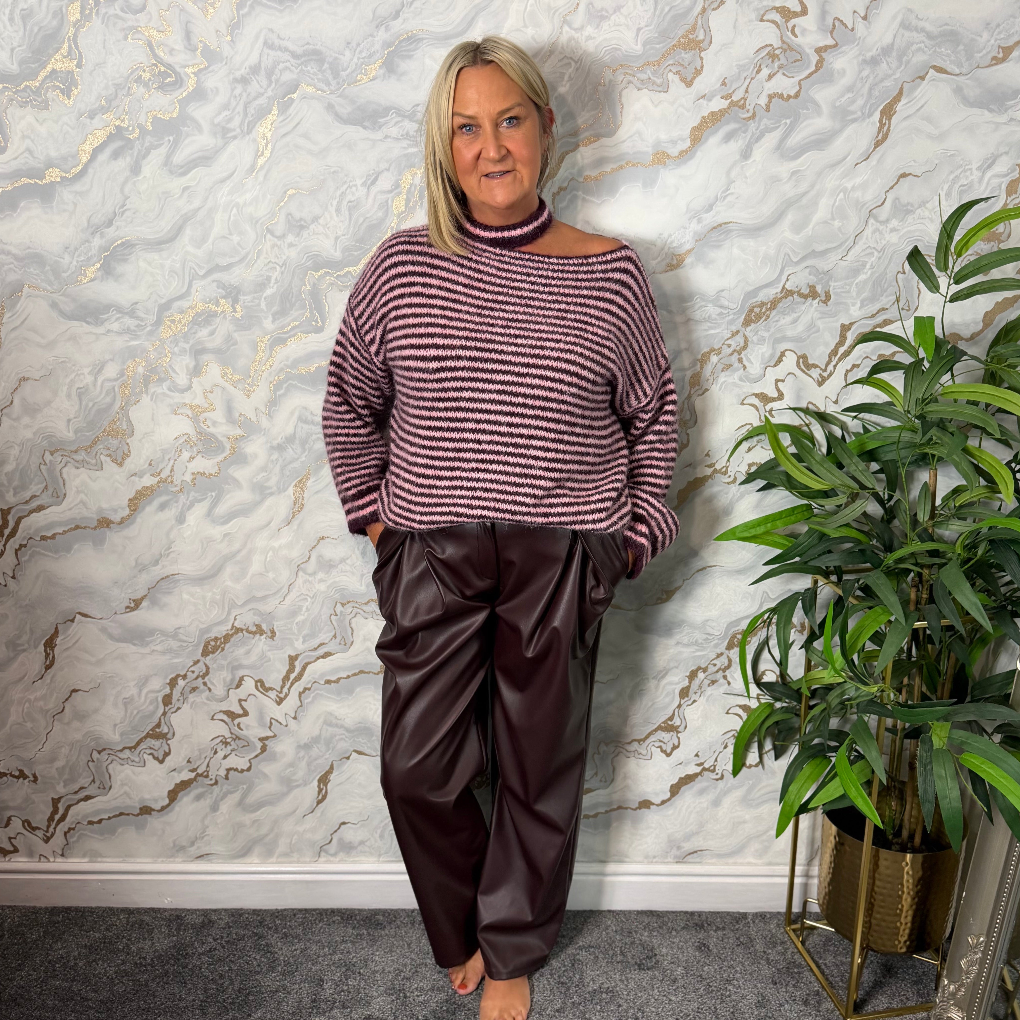Cut away neck stripe jumper