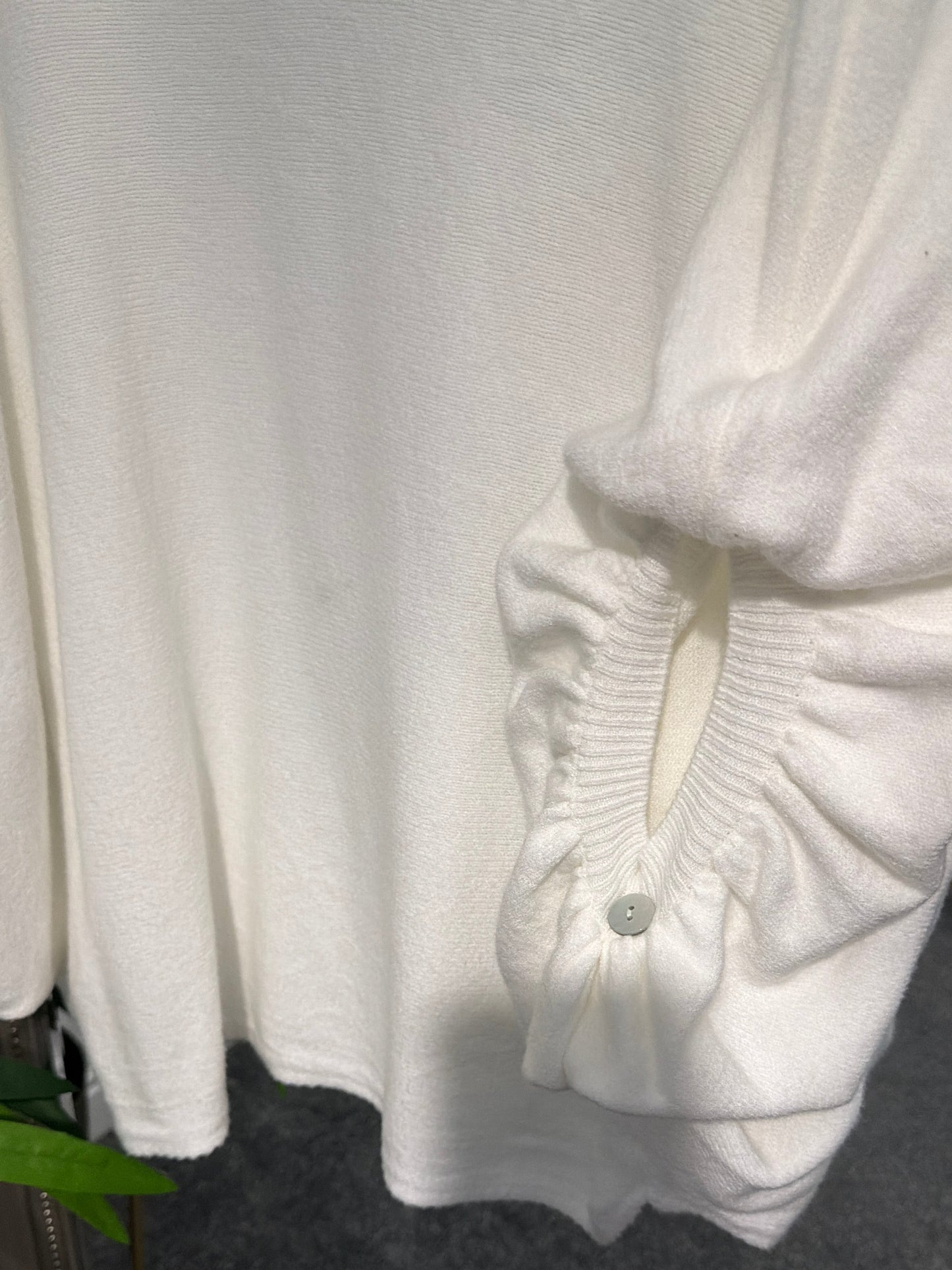 Off white batwing jumper
