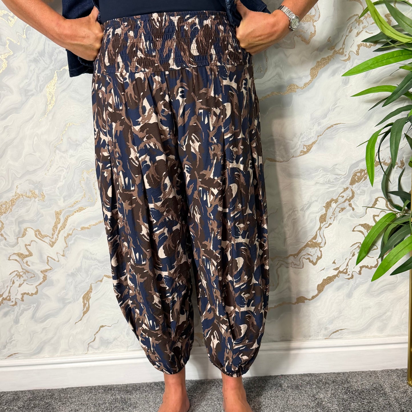 Abstract elasticated trousers