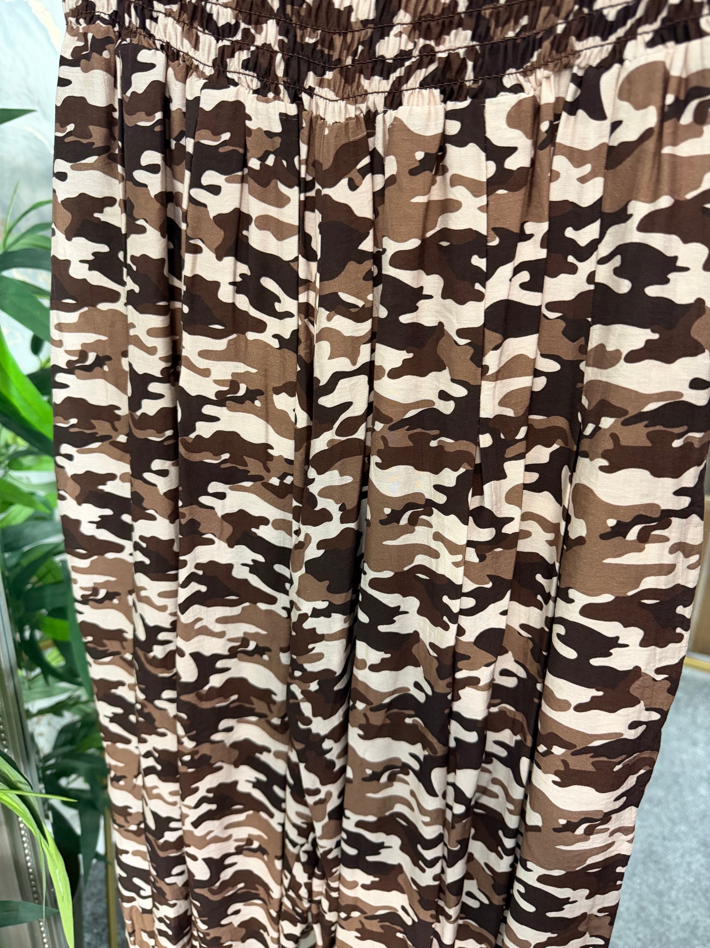 Abstract elasticated trousers